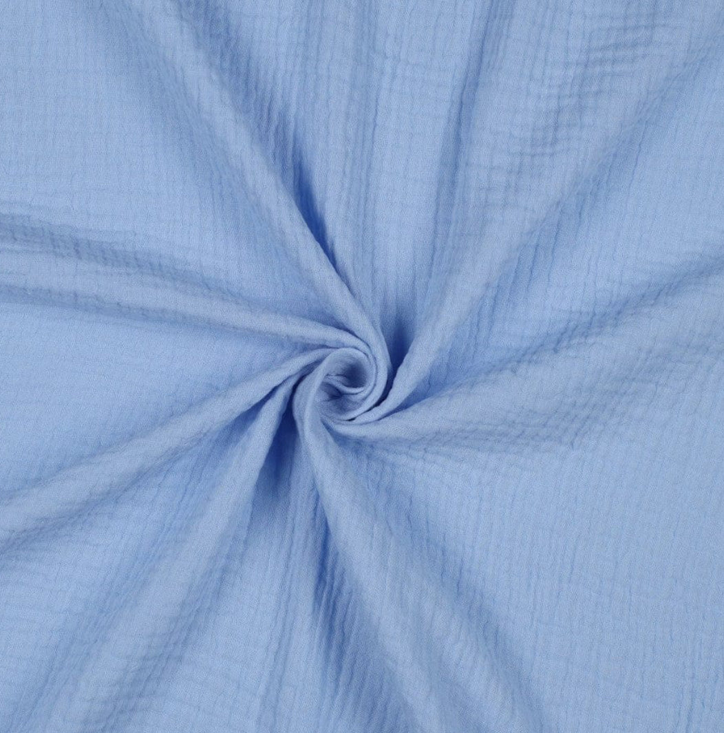 Tissu en mousseline de coton bleu clair
