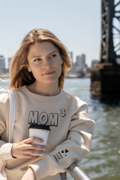 T-shirt, sweat à capuche et sweat-shirt personnalisés pour maman avec les noms de votre bébé et de vos enfants