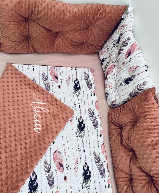 Couverture en coton Minky brodée à la main personnalisée avec le nom du nouveau-né dans une boîte cadeau