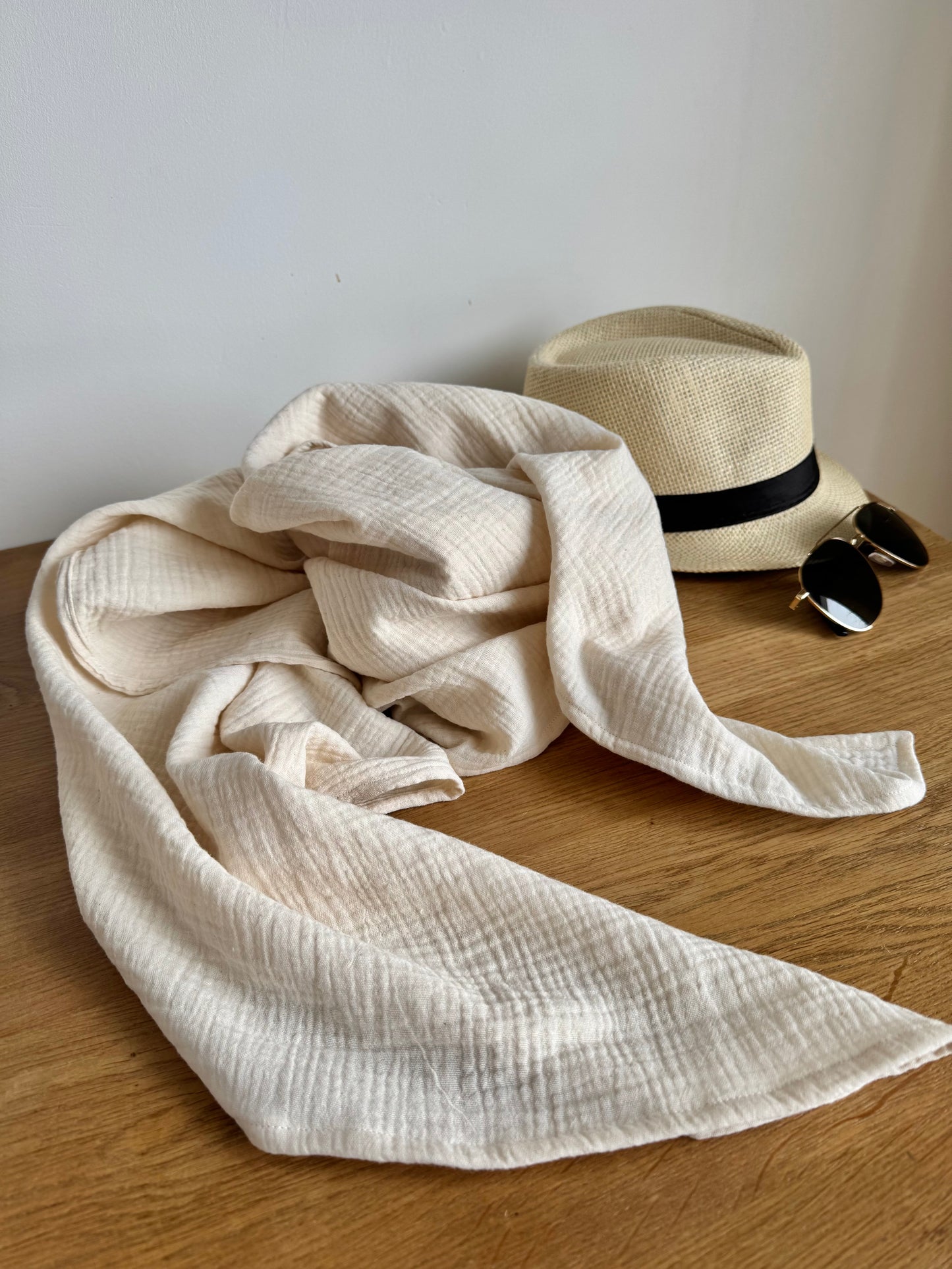 Tissu en mousseline de coton beige